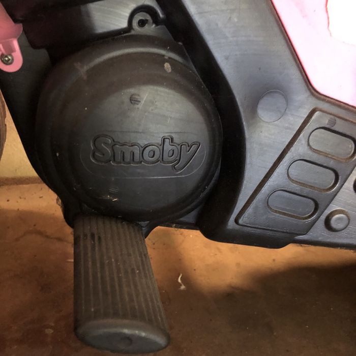 Smoby Quad Dla Dziewczynki na akumulator