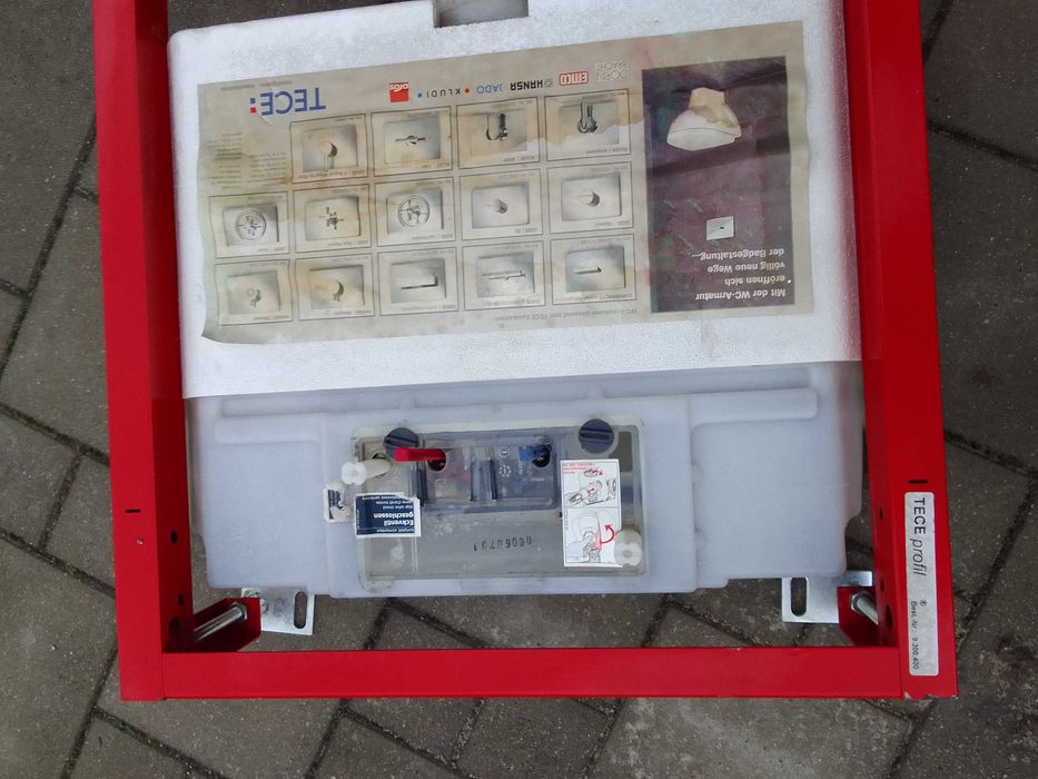 Stelaż podtynkowy WC TECE