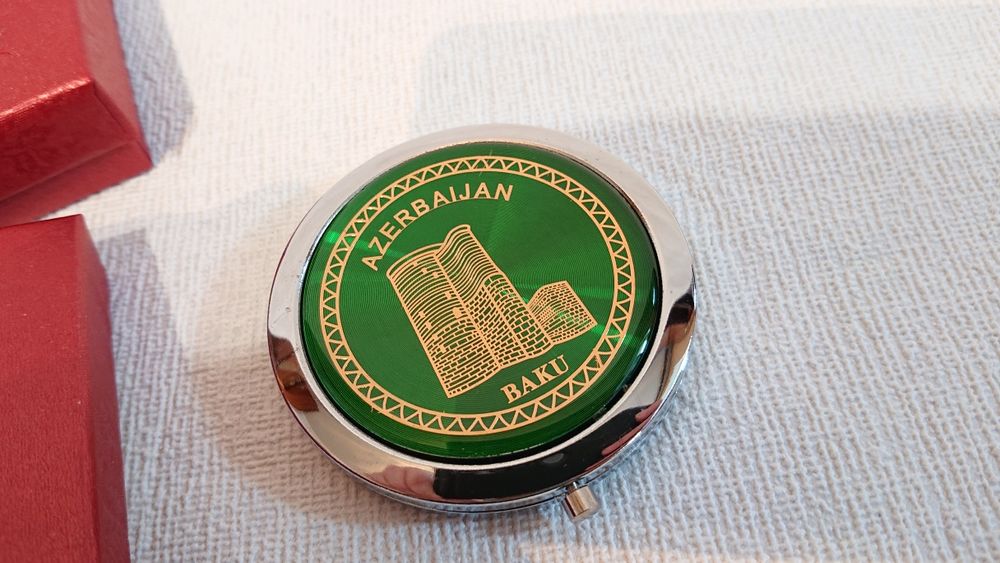 Зеркальце карманное косметическое зеркало азербайджанский сувенир