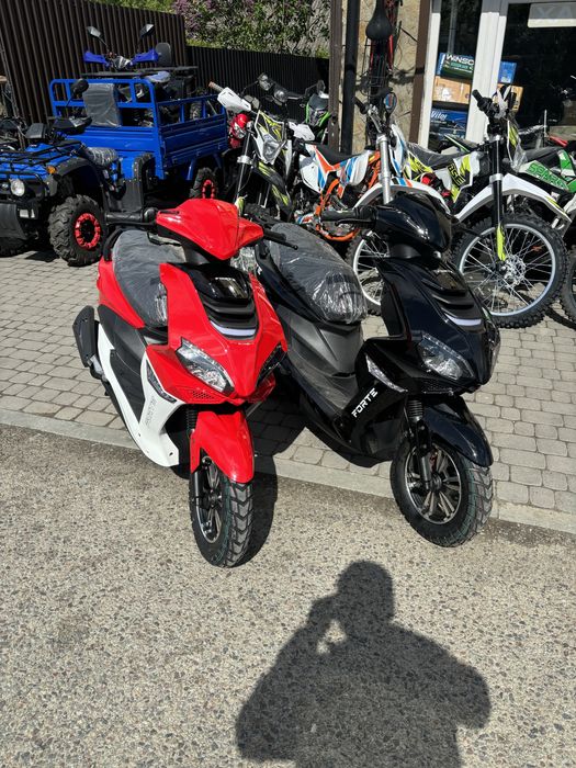 Скутер FORTE Canoe 150