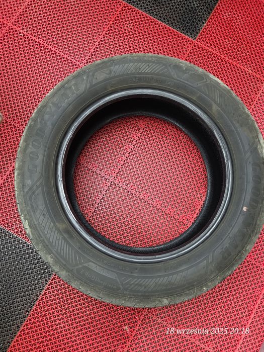 Opony letnie Goodyear Efficientgrip 2 SUV  215/60 r 17 nowe