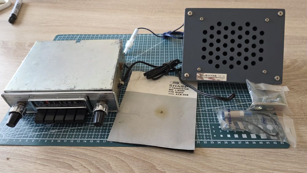 Rádio Sharp para veículos antigos/clássicos