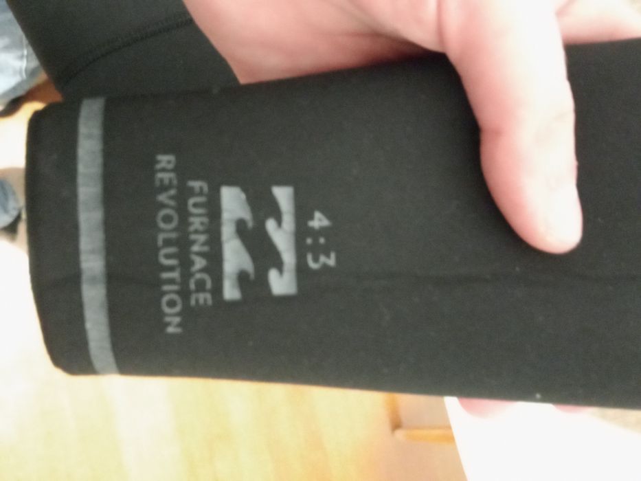 Fato de surf billabong 4:3 S