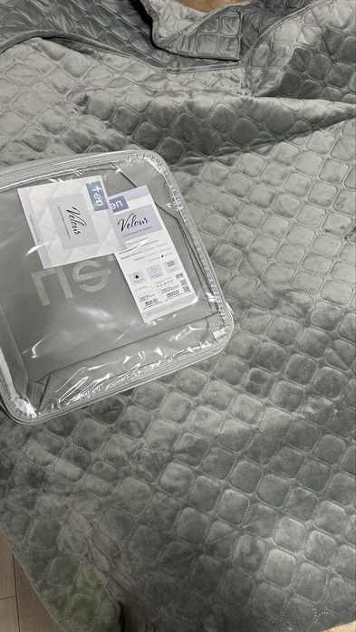 Покривало велюрове, розмір 240*260, сіре