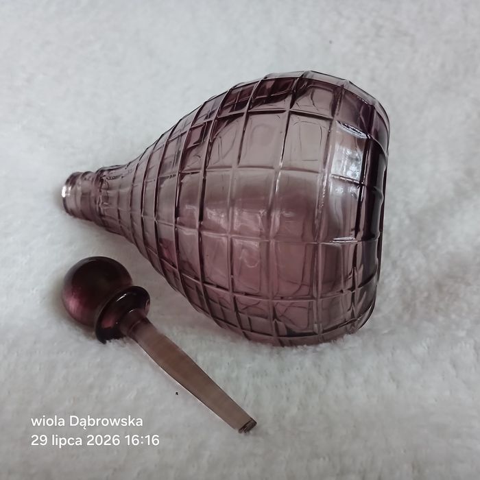 Flakonik na perfumy