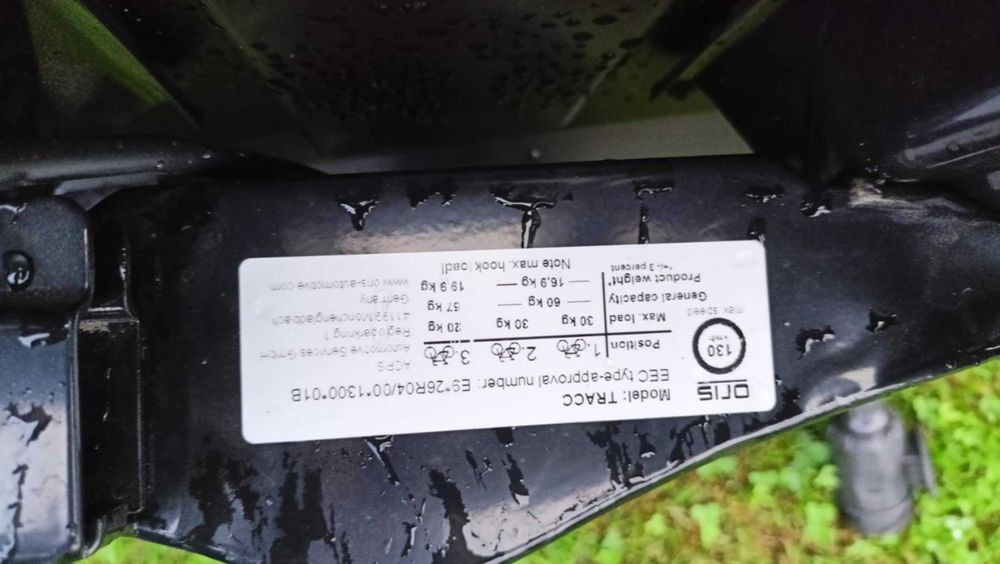 Bagażnik hak Toyota Oris Tracc 700-102 mft 60kg składany st.bdb