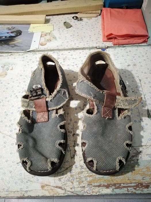 Vendo sapatos novos para homem bom estado
