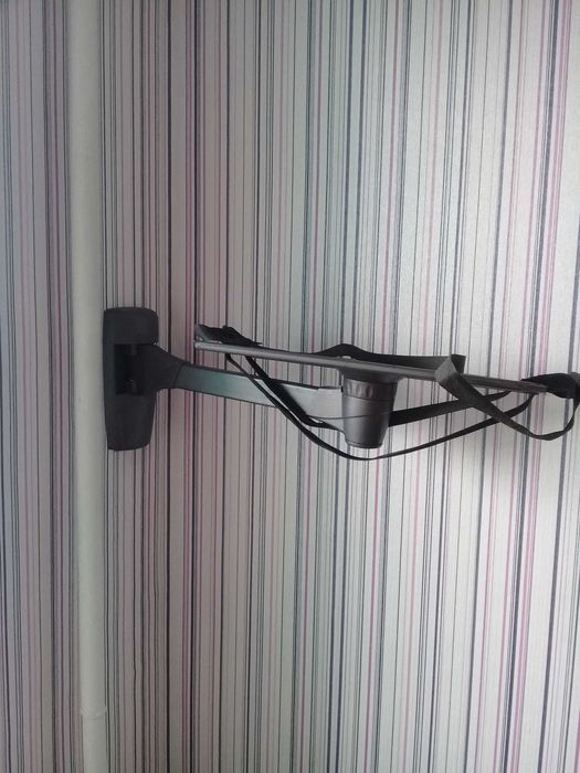 Полка под телевизор