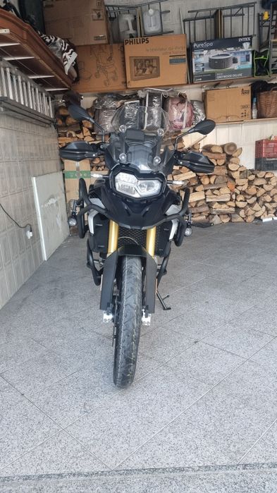 BMW F850 GS com varios extras