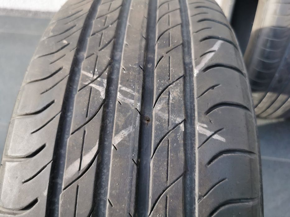 Opony DUNLOP 235/60/18