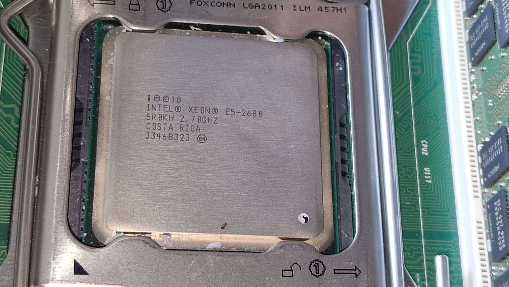 Списанные Сервера Cisco UCS B200 M3 2xE5-2680 24x16GB 12800R (384GB)