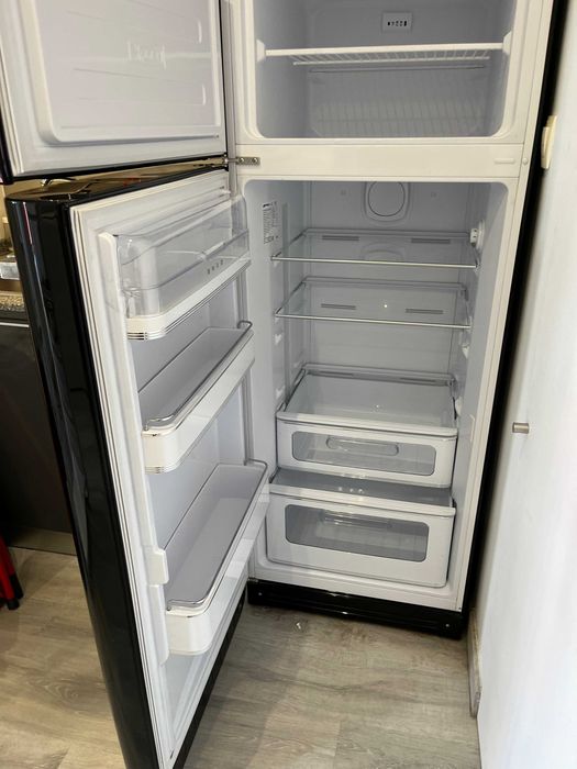Frigorífico SMEG Anni 50 Preto FAB30RBL6 - Como novo