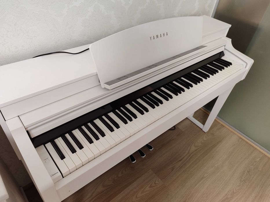 Цифрове піаніно Yamaha CSP-150 White