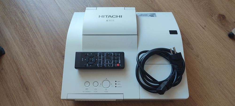 Hitachi cp-a221n