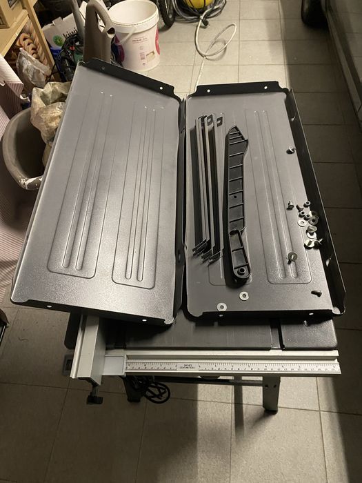 Serra de mesa em bom estado