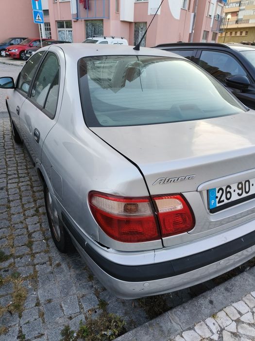 Nissan Almera 2001, 800 € negociável