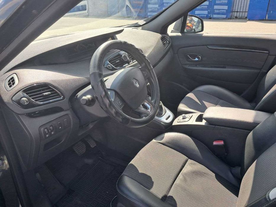 Renault Grand Scenic 2013