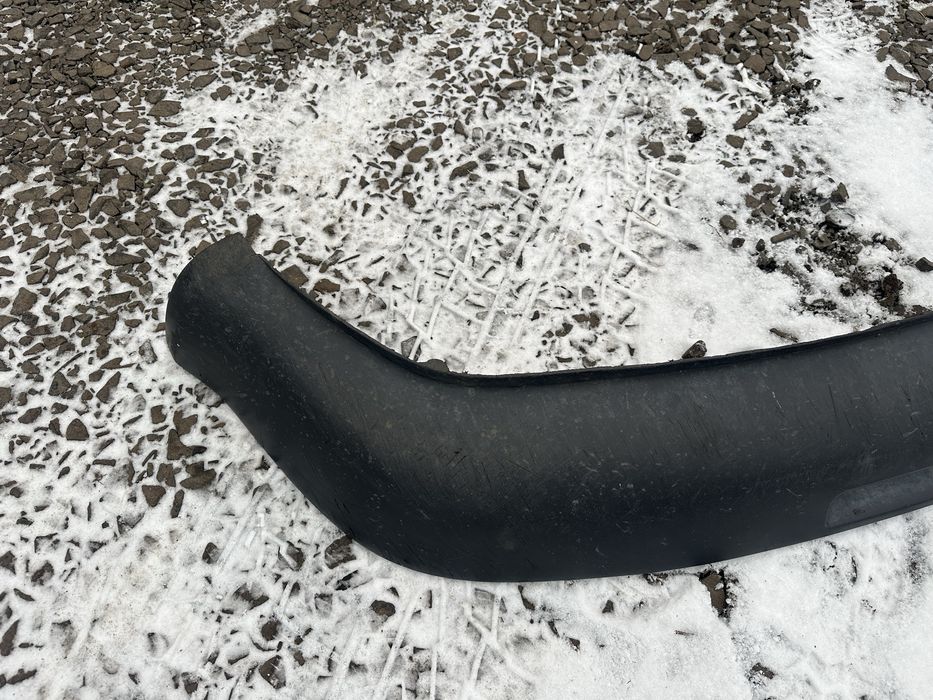 Губа переднього бампера гольф 4