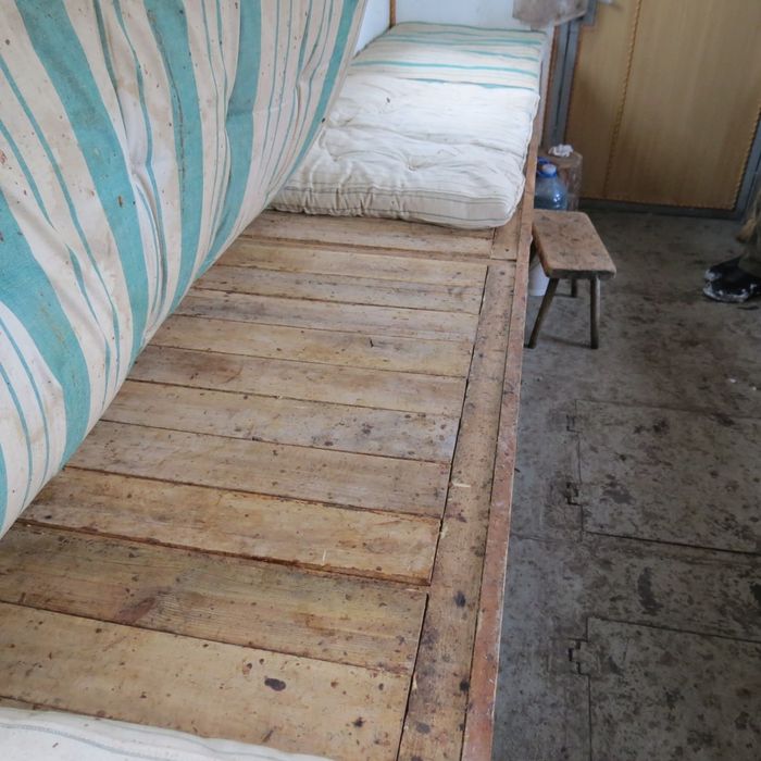 Павільйон пасіка з бджолою (14 сімей)