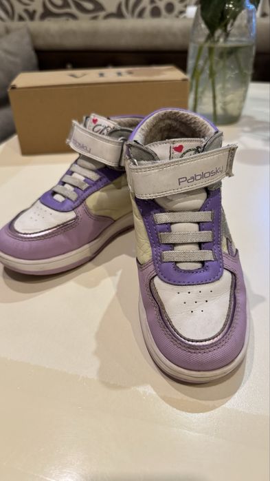 Шкіряне взуття  для дівчинки