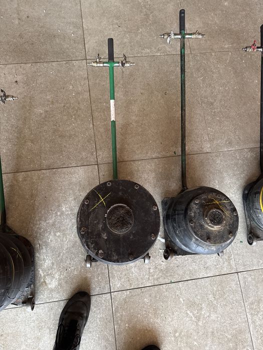 Пневмодомкрат підкатний