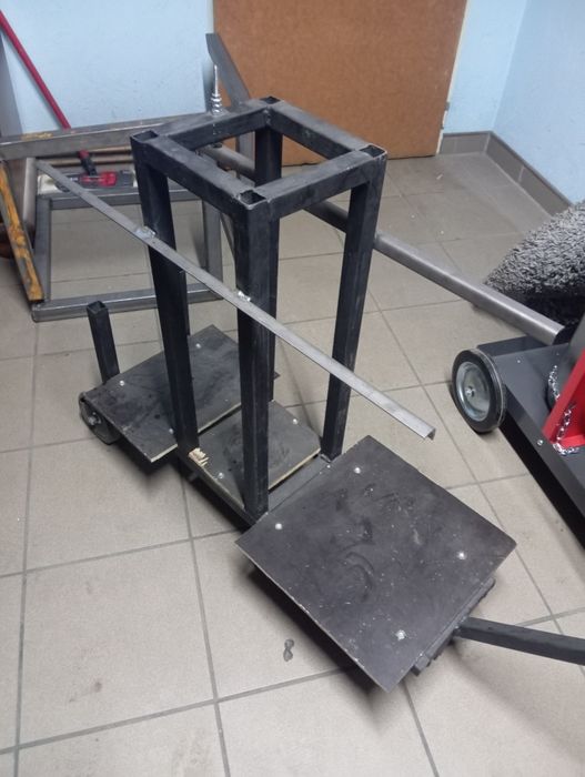 Wózek roboczy spawalniczy