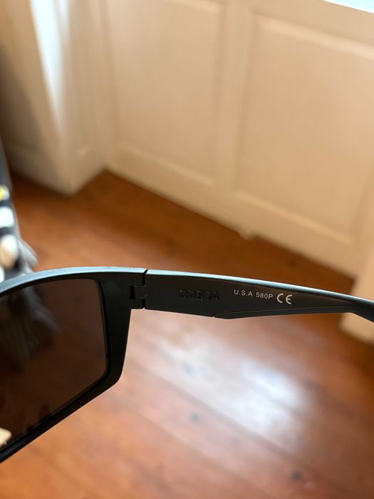 Óculos escuros Costa