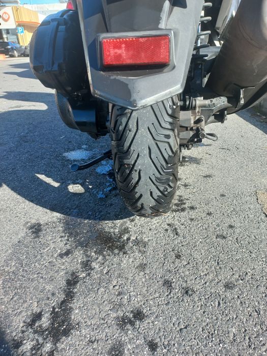 Yamanha nmax 125 nova de menina