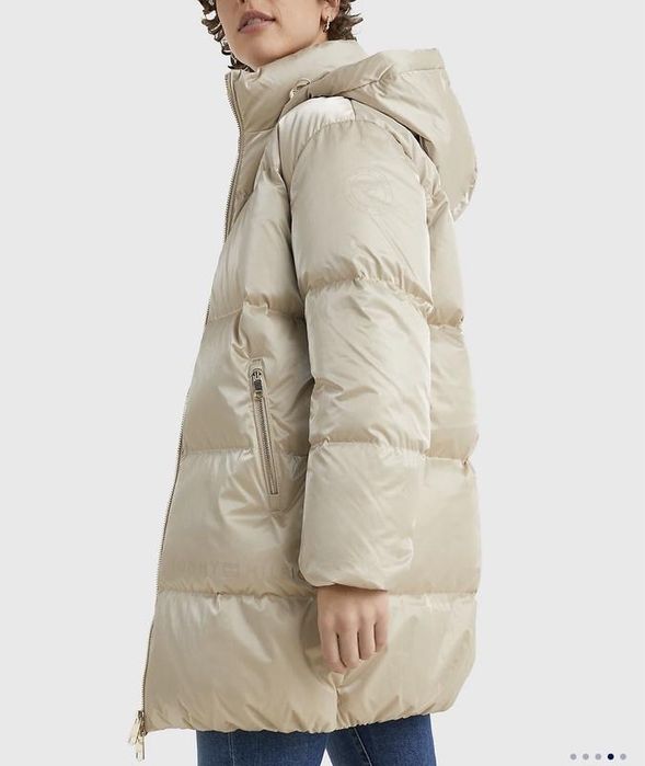 Пуховик Tommy Hilfiger оригінал. Розмір С-М