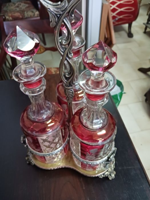 Uma linda peça licoreiro