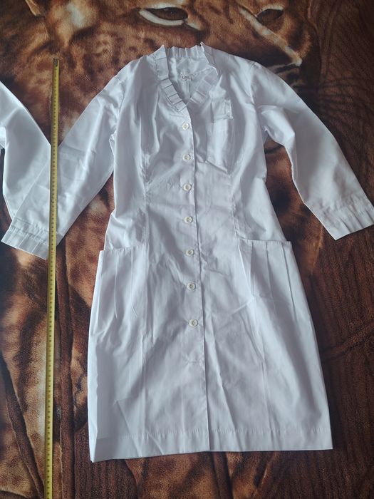 Медичний халат фірми Сана