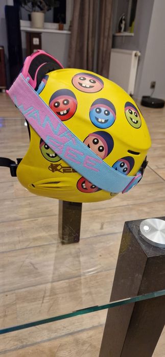 Kask narciarski dziecięcy z goglami