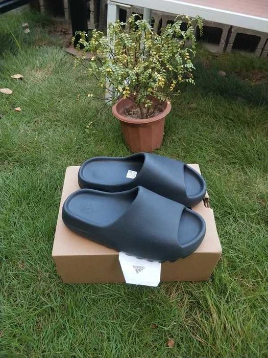 adidas Yeezy Slide Onyx  R.46