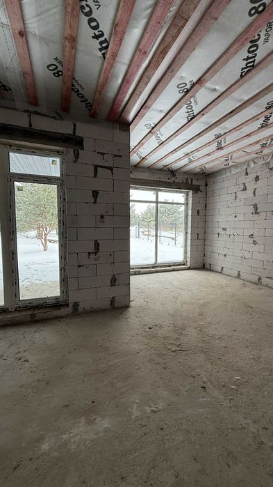 Без%. Будинок у мальовничій Бобриці серед сосен з терасою і простором.