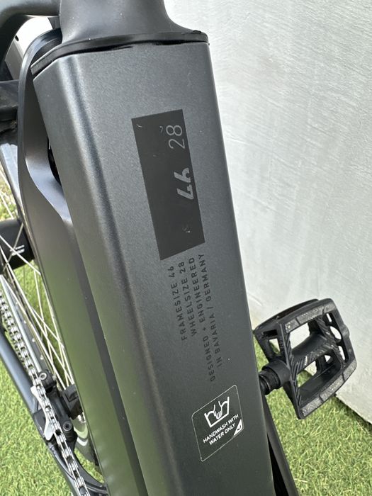 Rower elektryczny CUBE Town silnik BOSCH damka koła 28” Nowy Okazja