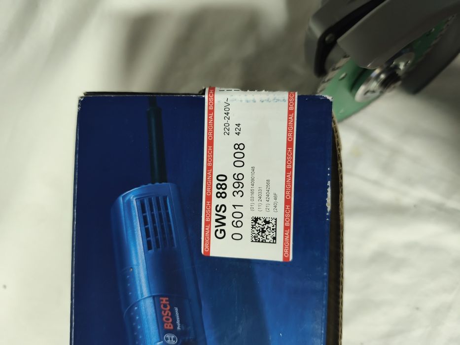 Rebarbadora profissional 115mm Bosch GWS 880 ( nova em caixa )