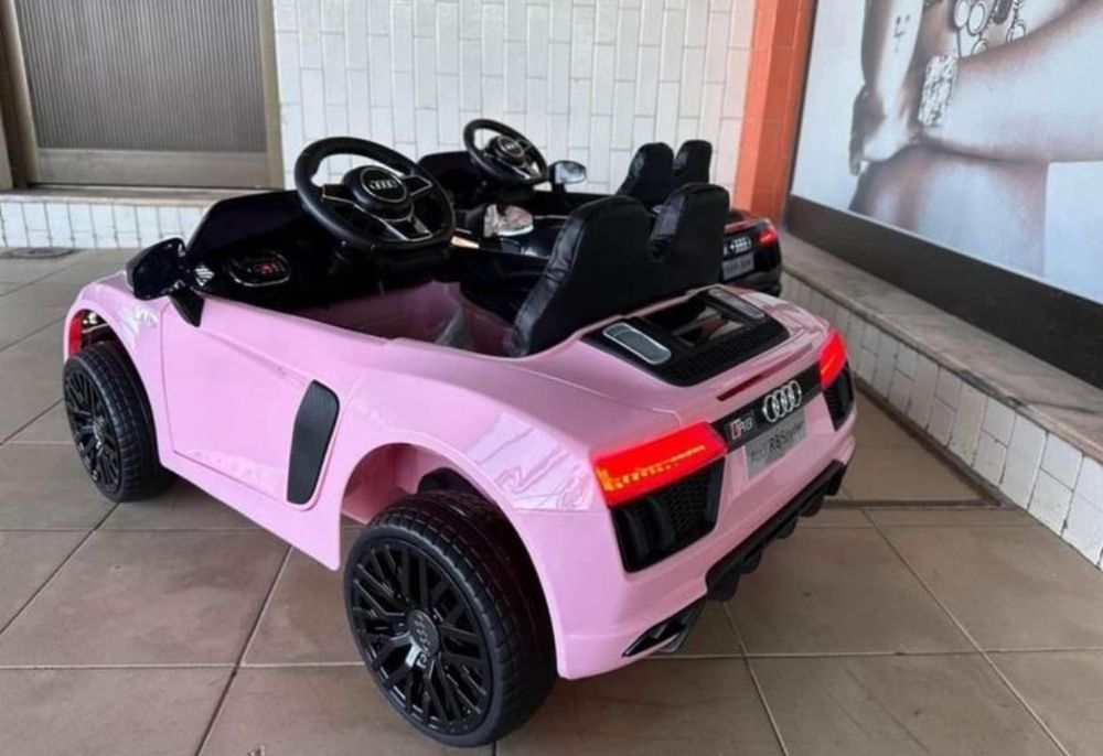 Audi r8 criança/ r/c