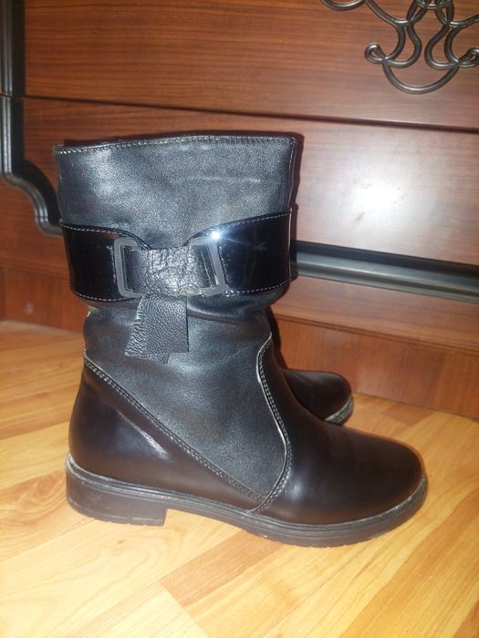 Чоботи ботинки жіночі 38