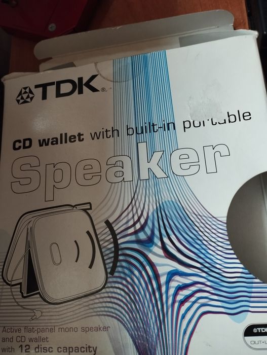 Etui na płyty z wbudowanym głośnikiem tdk speaker 10 wat nowe!