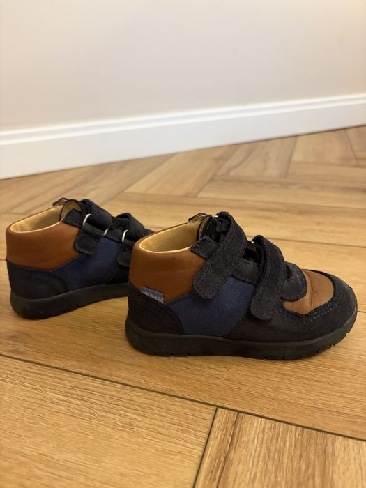 Mrugała sneakersy r. 24