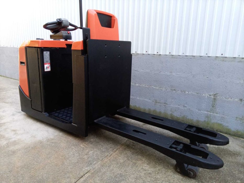 Preparador de Encomendas BT OSE-250 | Elétrico | 2.5T | Com Carregador