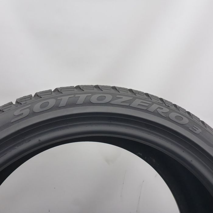 Opony 235/40/18 Pirelli 235/40R18 MO 95V XL Winter Zimowe 2019 7-7,5mm