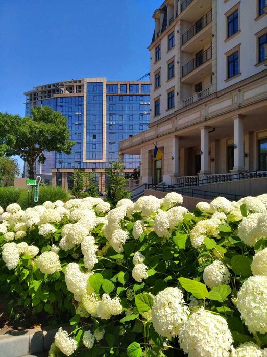 Продам 1-но к.квартиру 43м2 в ЖК Авторський р-н Чорноморська рів'єра + комора