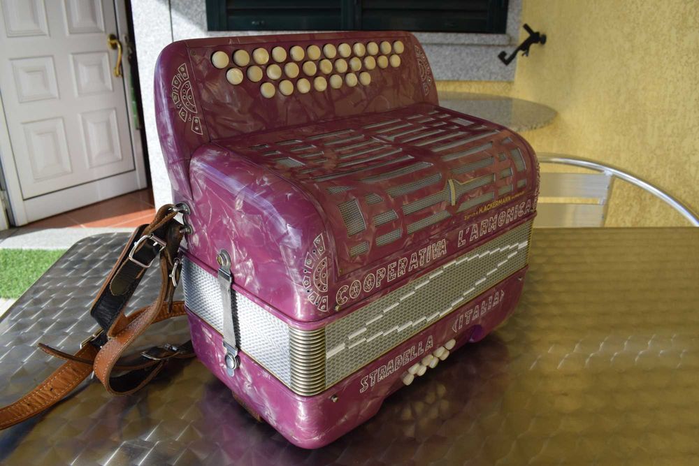 Concertina Cooperativa L.Armonica Stradella Italia 3 Voz .La# Re# Sol#