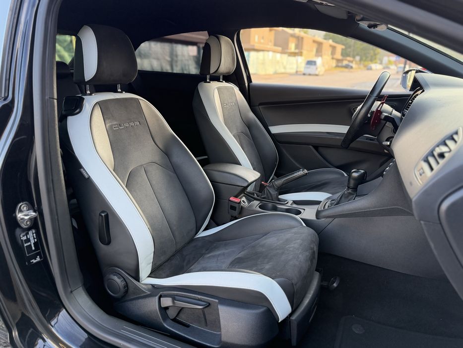 SEAT Leon — fotografia 8