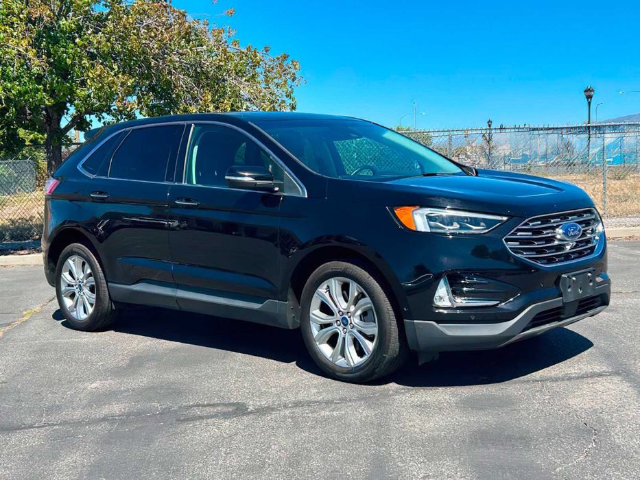 Ford Edge Titanium      2021