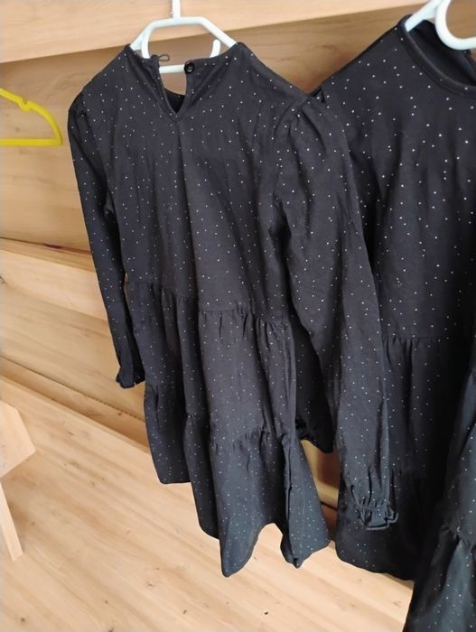 Sukienki dla blizniaczek