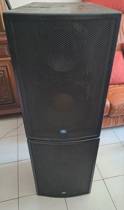 Colunas Amplificadas Renkus Heinz PF1 200P1 200