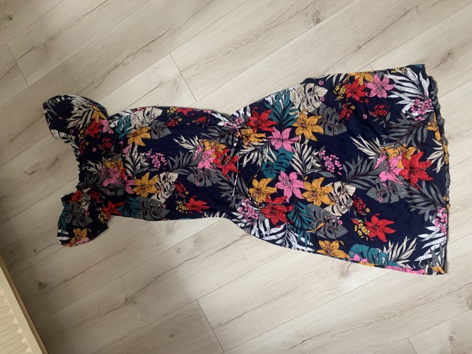 Sukienka letnia FemeStage 36-38