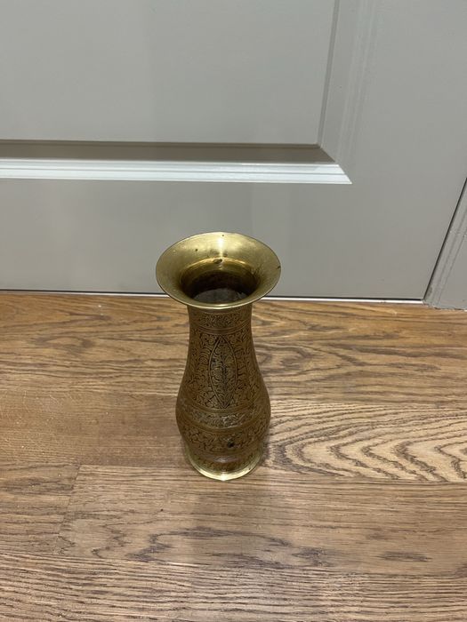 Mosiężny dzban/wazon dekoracyjny 24 cm – orientalny grawer